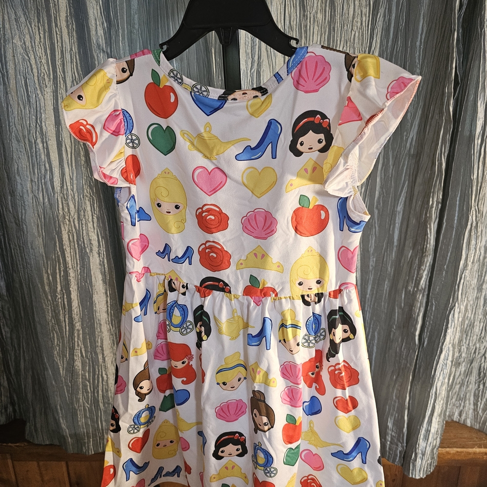 Princess Print Dress With Ruffled Sleeves Size 5T - 6T - Picture 3 of 3